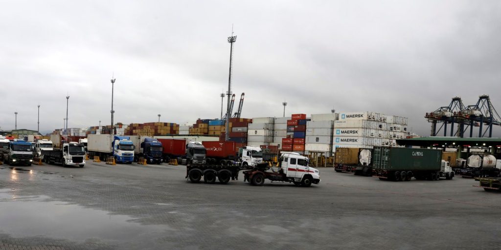 Brasil deve retomar 10ª posição entre as maiores economias do mundo em 2026