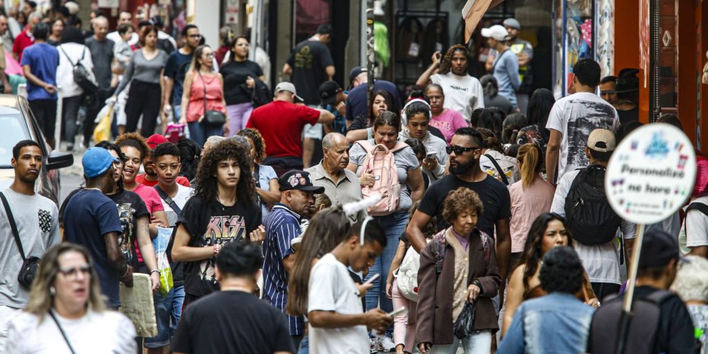 Brasil registra 85,9 mil novas vagas de emprego em abril, segundo Caged
