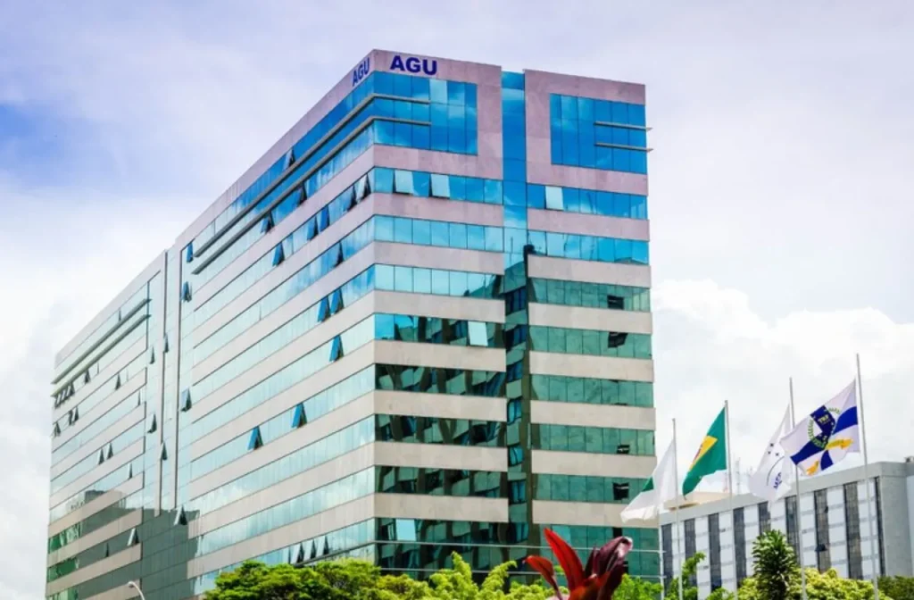 Concurso unificado da AGU oferece 170 vagas para carreiras jurídicas