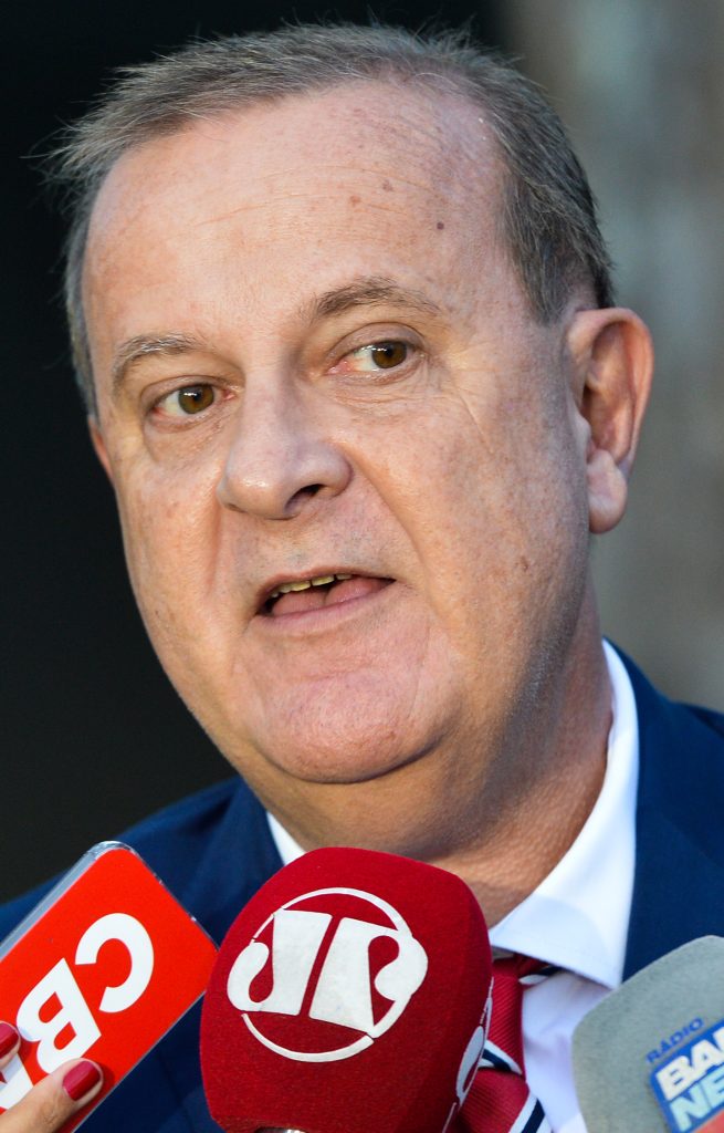 Detran/SE alerta sobre licenciamento de veículos com placas 3 e 4 até 29 de maio