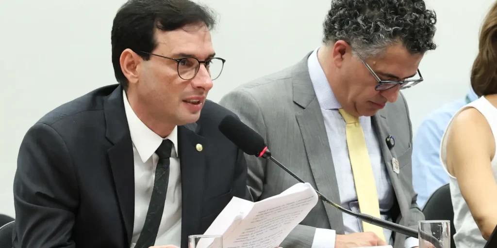 Fim da escala 6×1: proposta garante folgas aos domingos e jornada reduzida