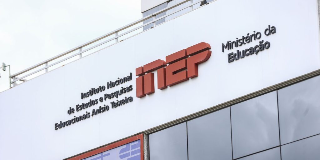 Inep abre seleção para certificadores das provas de 2026 com inscrições em junho