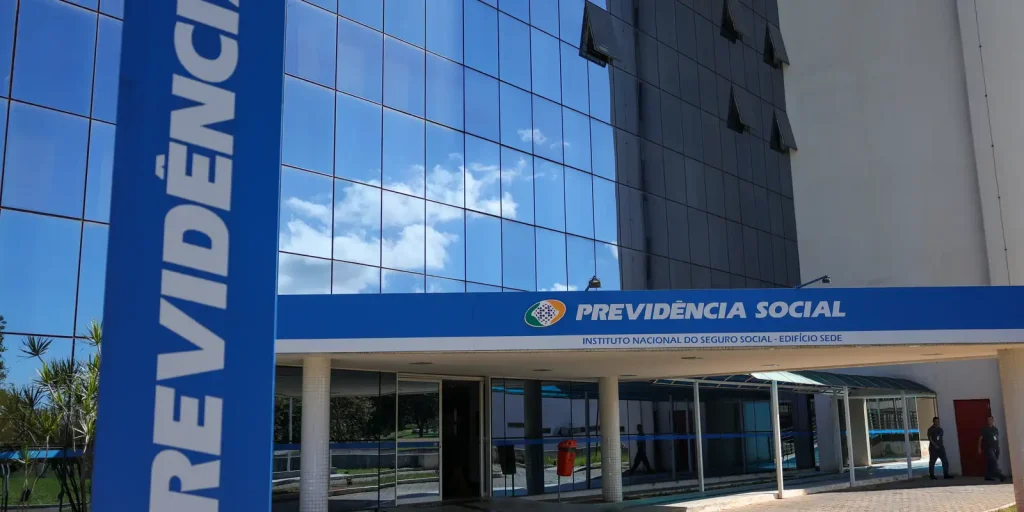 INSS inicia pagamento da segunda parcela do 13º para aposentados e pensionistas