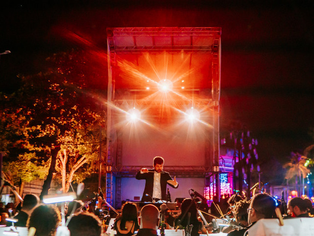 Orquestra Sinfônica de Sergipe e Calcinha Preta se apresentam na abertura do Arraiá do Povo