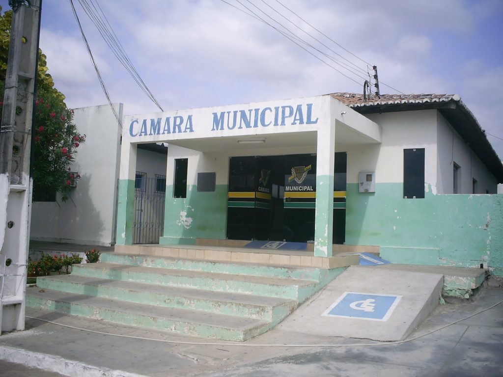 Trabalhos Legislativos de Canindé iniciaram ontem.