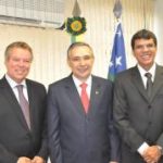 Amorim e os suplentes Laurinho e Kaká