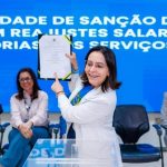 Prefeita Emília Corrêa sanciona reajustes e valorização dos servidores municipais