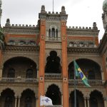 Viajante belga apresenta sintomas de malária e é monitorado por suspeita de ebola no Rio