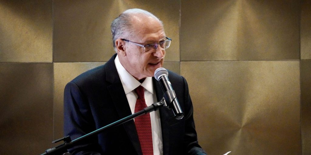 Alckmin defende Pix como patrimônio nacional e critica proposta dos EUA