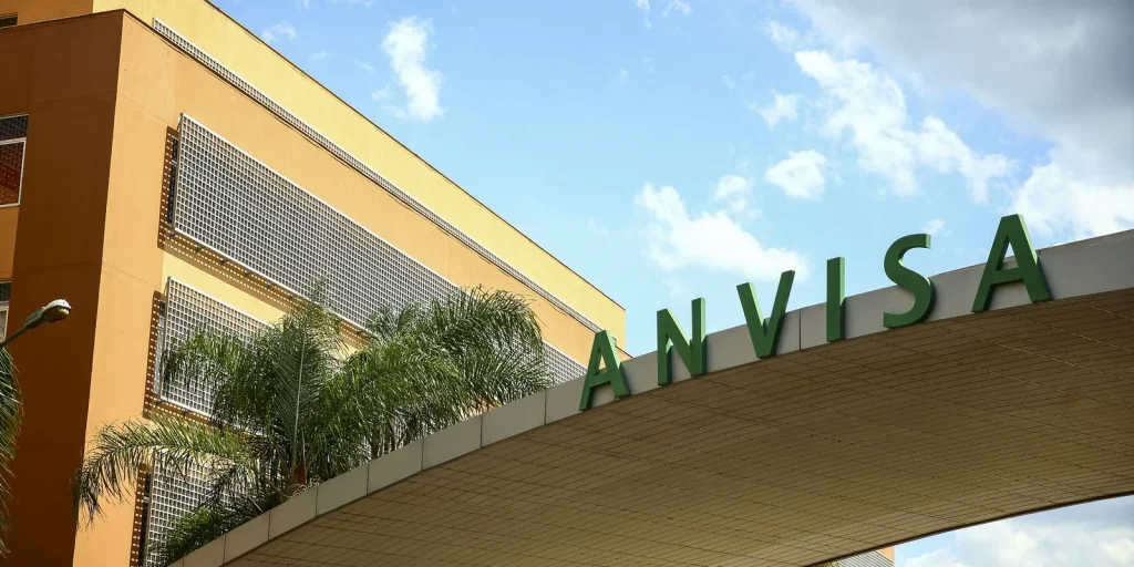 Anvisa proíbe plataforma de consulta e entrega de medicamentos nesta sexta-feira