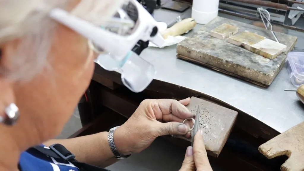 Bahia abre inscrições para curso de Design de Joias com aulas híbridas