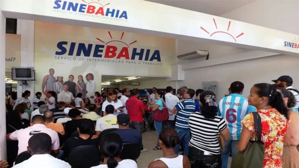 Bahia abre quase mil vagas de emprego; veja cidades e funções disponíveis
