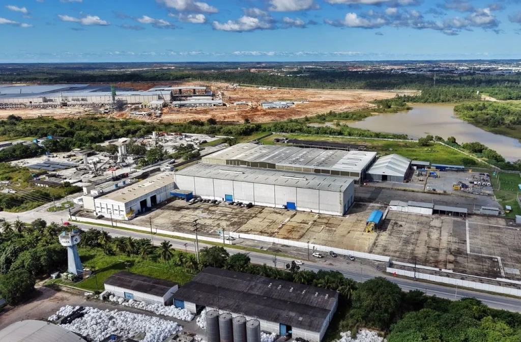 Bahia recebe fábrica chinesa de baterias com R$ 100 mi em Camaçari