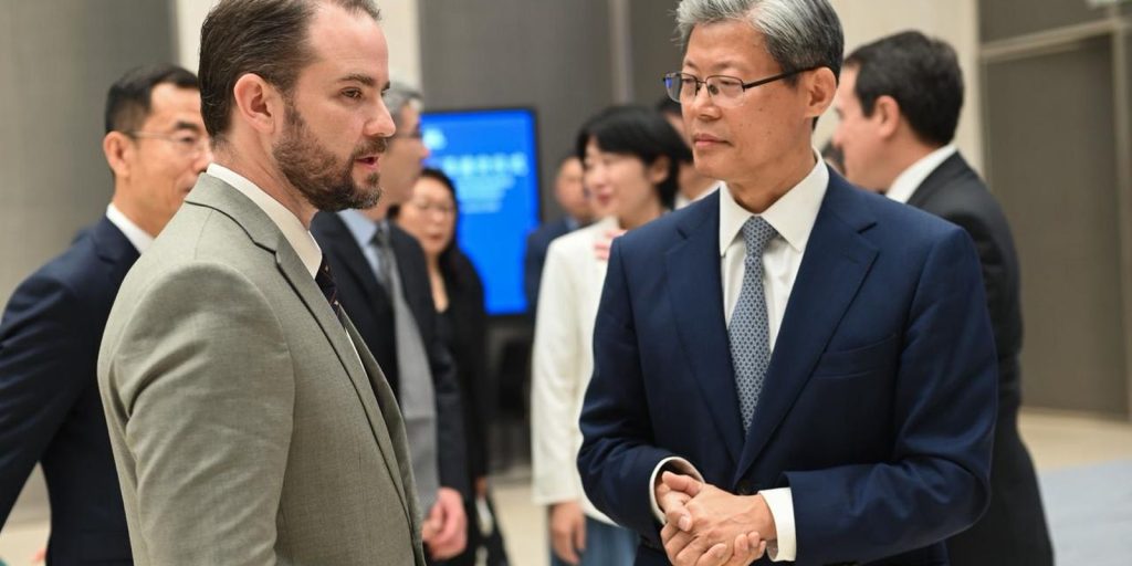Brasil inaugura posto tributário na China para impulsionar comércio bilateral