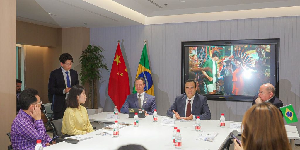 Brasil Lança Guia em Mandarim com Oportunidades de Investimento em Turismo