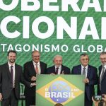 Brasil reage a tarifas dos EUA e defende soberania econômica e o Pix