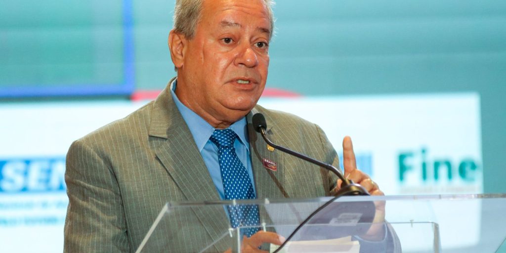 CNI alerta sobre riscos de tarifa de 25% dos EUA para exportações brasileiras