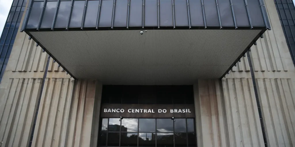 Déficit das contas externas chega a R$ 3,2 bilhões em maio, revela Banco Central