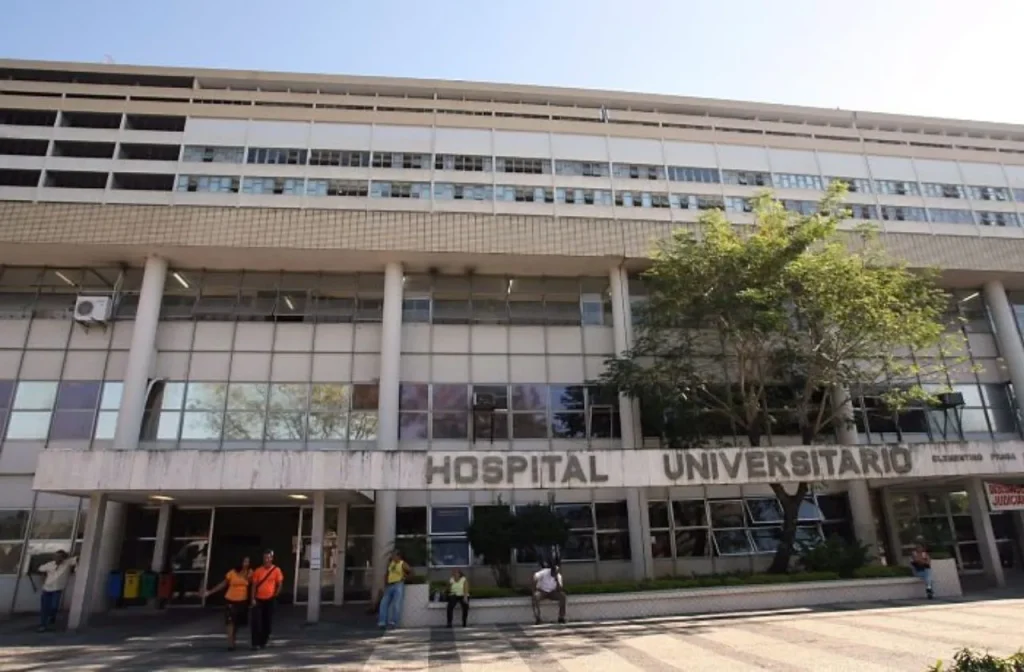 Ebserh abre 110 vagas para médicos com salário de R$ 11,4 mil