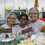 Economia solidária celebra vendas na Vila do Forró e mira encerramento em julho