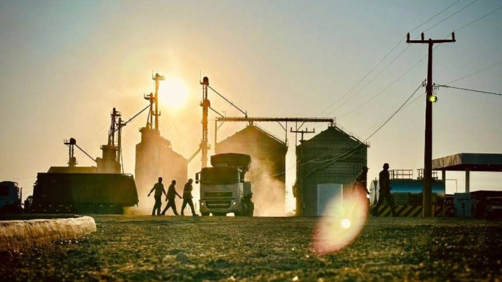 Empresa abre vagas no agro na Bahia e SP com oportunidades para sertanejos