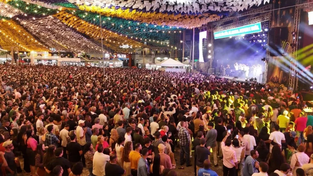 Gurutuba 2026: quadrilhas, Duquinha, Magníficos e Brasil no telão agitam Guanambi