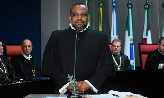 Kleidson Nascimento toma posse como desembargador do TJSE em Aracaju
