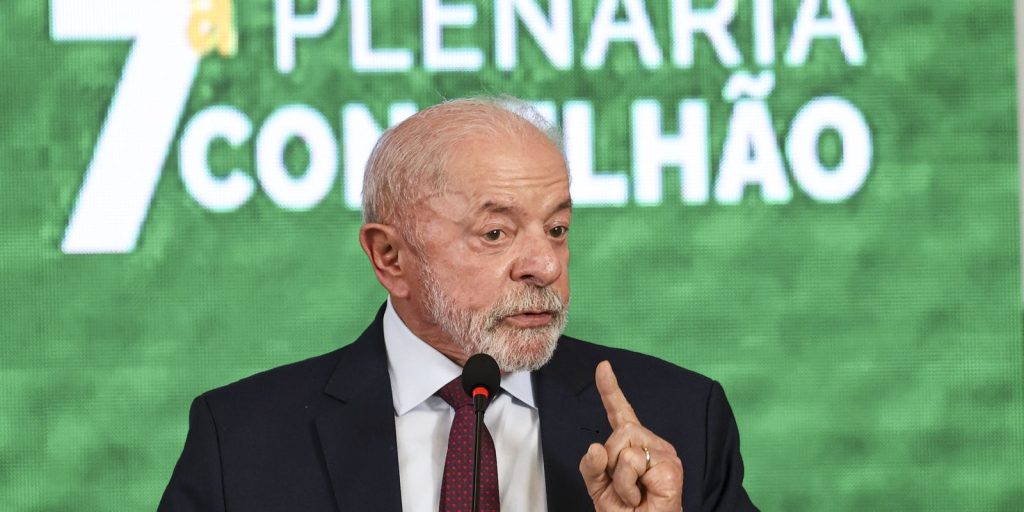 Lula ameaça quem tem celular roubado: devolva ou haverá consequências