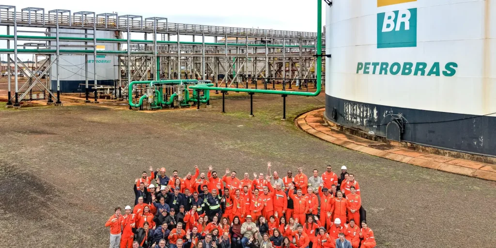 Lula assina contratos para retomar obra de fábrica de fertilizantes em Três Lagoas