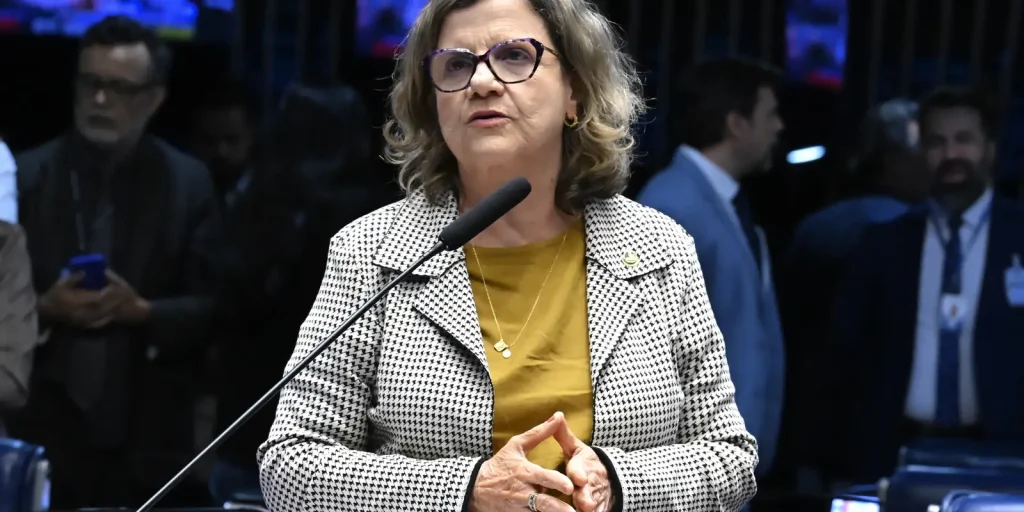 Lula nomeia Teresa Leitão como nova líder do governo no Senado
