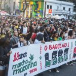 Milhares marcham em SP pela legalização da maconha e uso medicinal