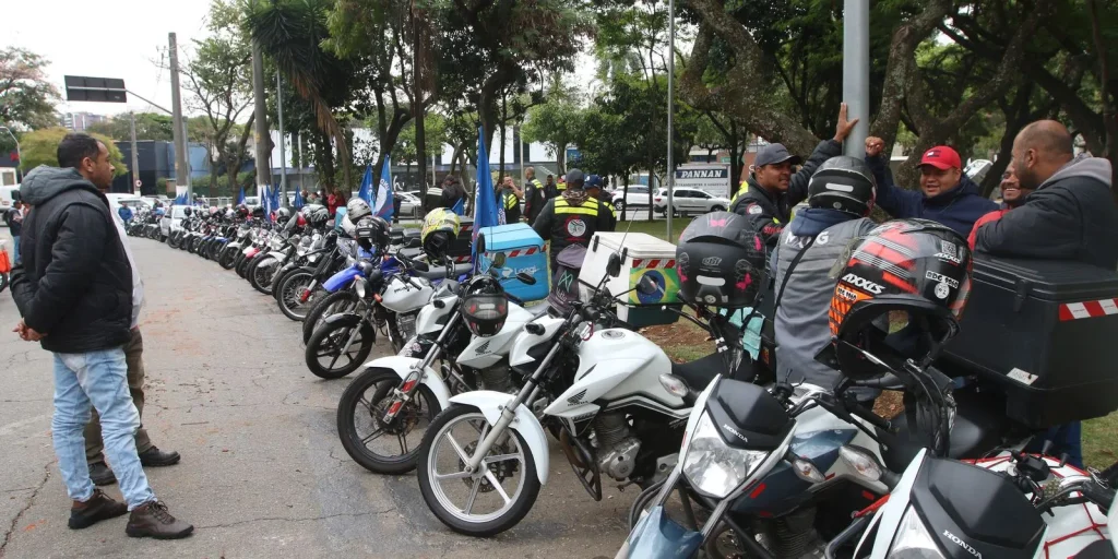 Mototaxistas do sertão podem financiar motos novas pelo Move Motos