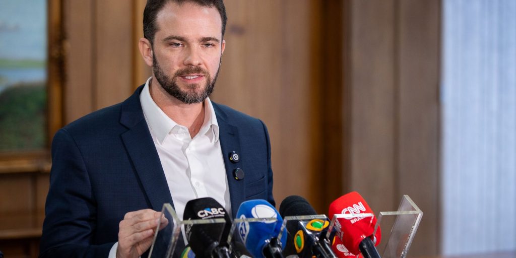 Novidades do Desenrola facilitam crédito para trabalhadores e estudantes adimplentes