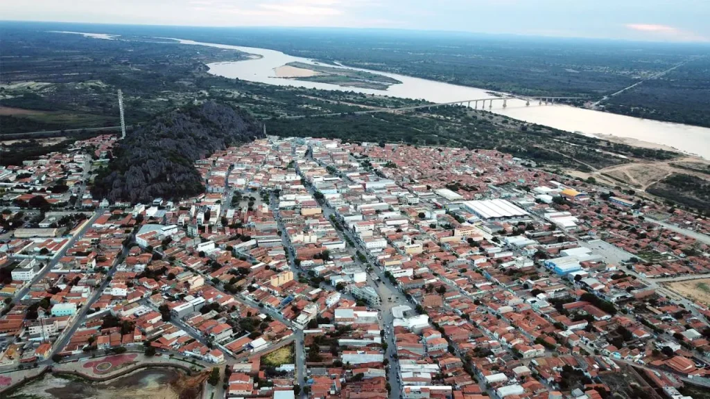 Oeste da Bahia ganha hospital de R$ 100 mi; licitação sai na quarta
