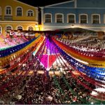 Quadrilhas juninas do sertão disputam campeonato estadual em Salvador