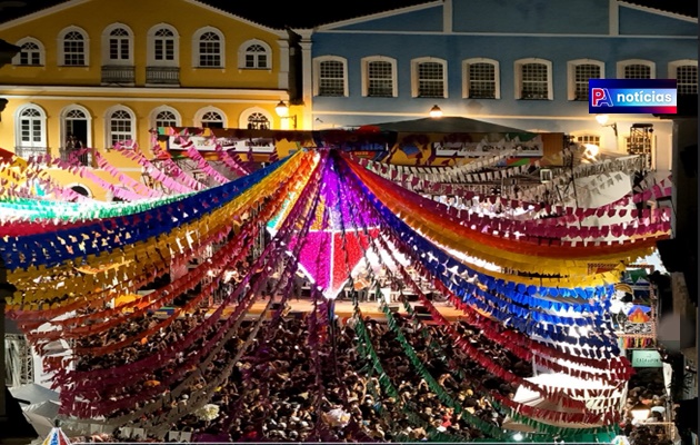 Quadrilhas juninas do sertão disputam campeonato estadual em Salvador