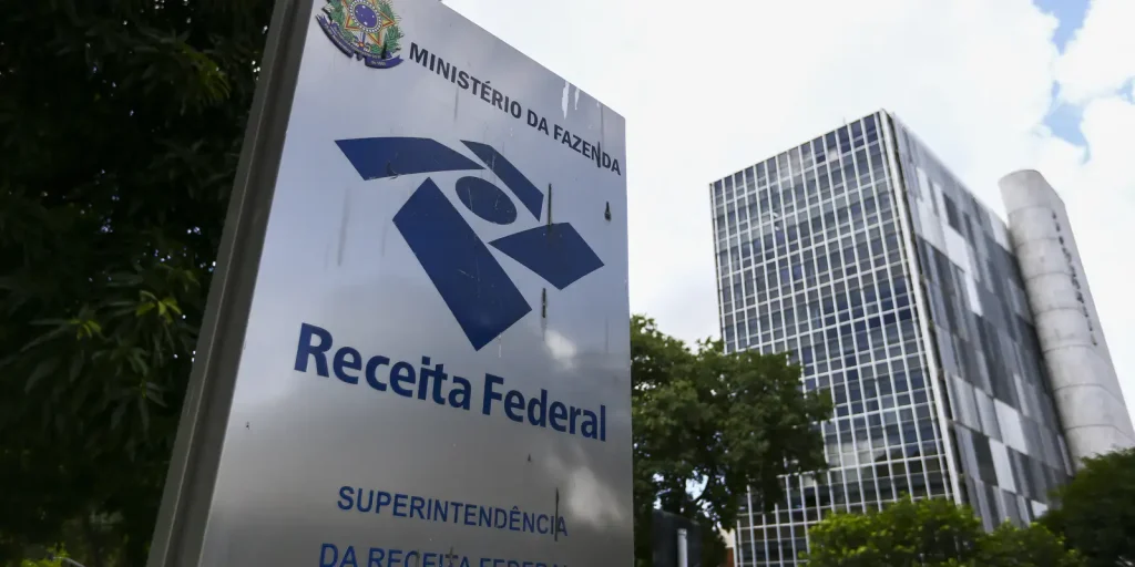 Receita Federal paga hoje maior lote de restituição do IR da história