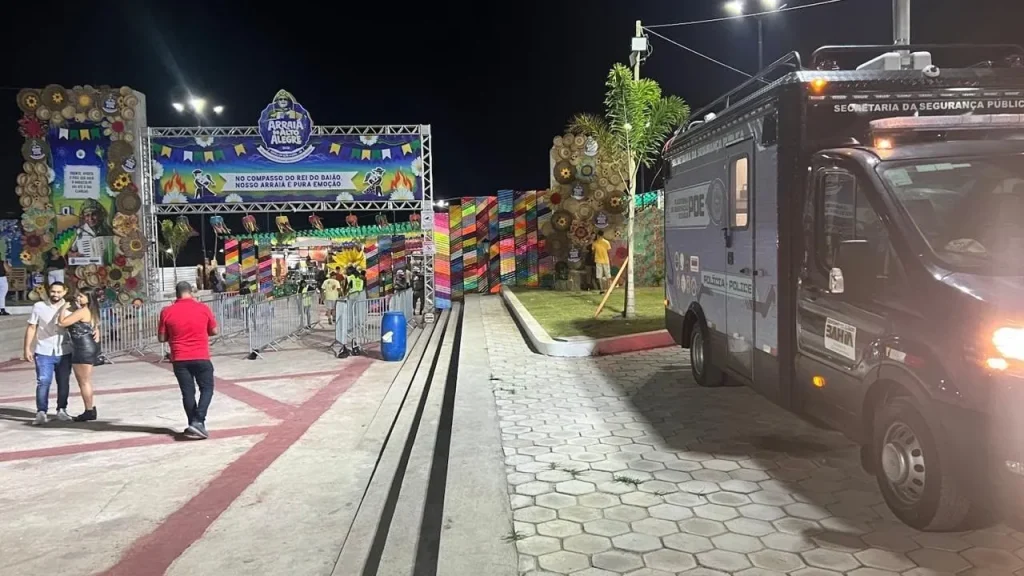 Reconhecimento facial prende 10 foragidos no São João da Bahia