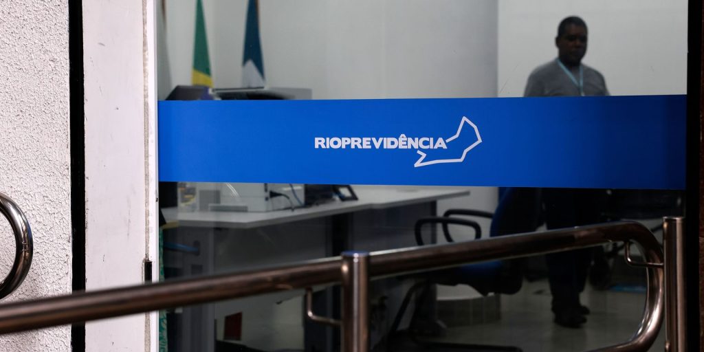 Rio garante aposentadorias com recursos excedentes do fundo previdenciário
