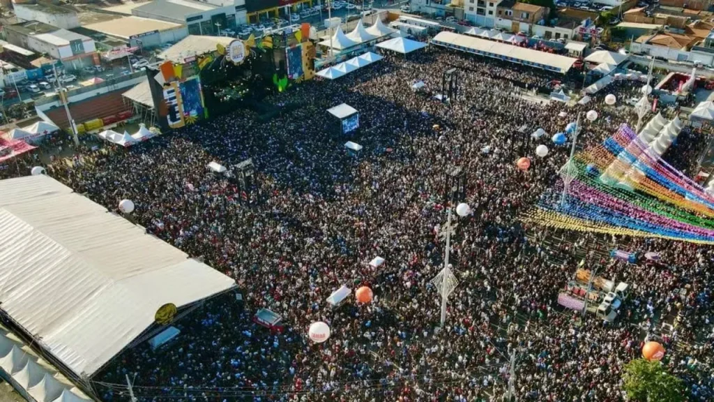 São João da Bahia 2026 atrai 2 milhões de turistas e movimenta R$ 2,5 bilhões