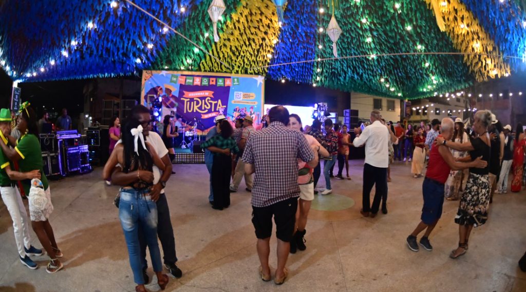 Segundona do Turista e Gonzagão Itinerante animam famílias na Rua São João