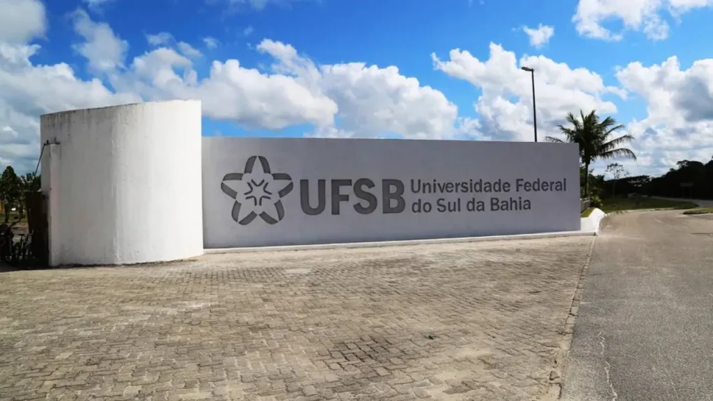UFSB fecha inscrições hoje com 25 vagas para professores substitutos