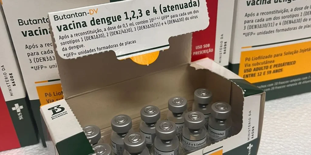 Vacina do Butantan é suspensa após mortes e internações no Brasil