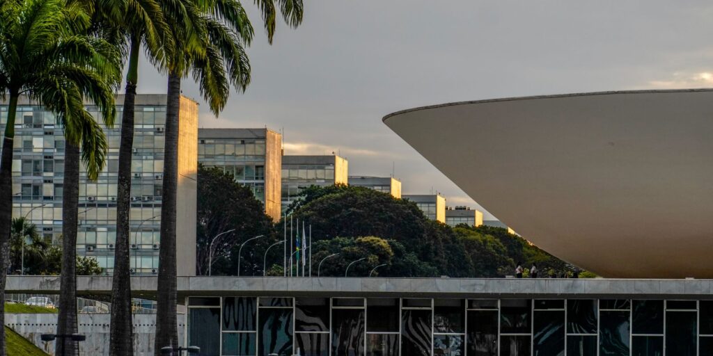 Congresso se aproxima do recesso sem votar PEC 6×1 e projeto de lei sobre misoginia