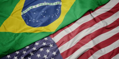 EUA aplicam nova tarifa e elevam impostos sobre quase 4 mil produtos brasileiros