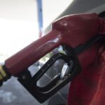 Governo adia decisão sobre subsídio da gasolina após alta do petróleo