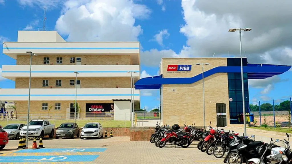 Inscrições abertas para 936 bolsas de cursos técnicos do Senai na Bahia