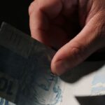 Trabalhadores nascidos em setembro e outubro recebem abono salarial hoje