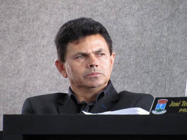 Valmir de Francisquinho fecha 20 escolas em Itabaiana em 13 anos de gestão