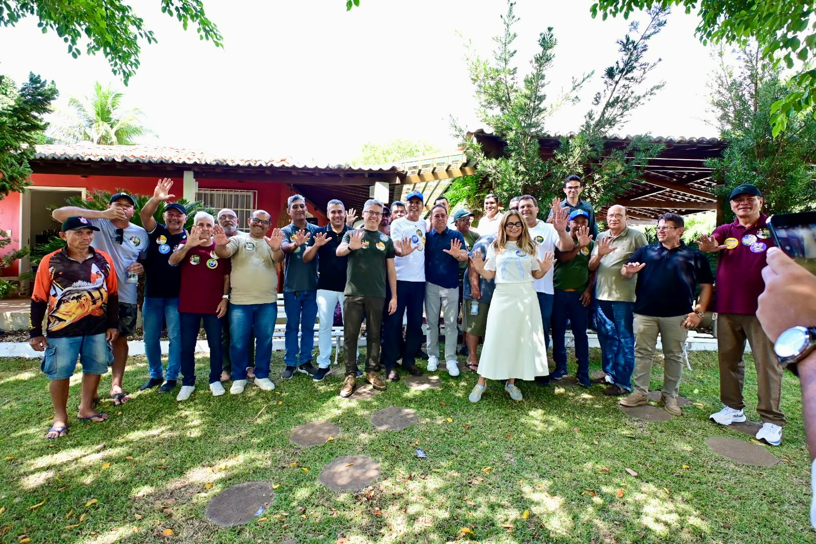 Alessandro Vieira visita Canindé e ouve demandas de lideranças locais